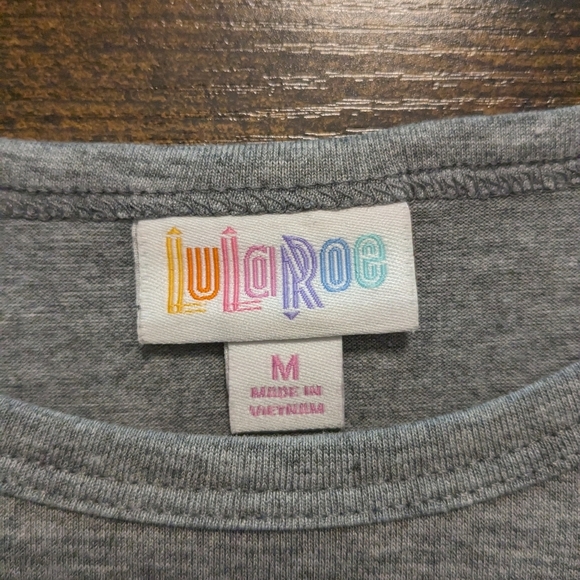 Lularoe Medium Randy Raglan Tee - Picture 3 of 6